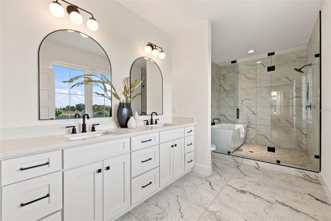 Adosado en venta en Tampa, Florida, 3 dormitorios, 247.21 m2 № 2324877 - foto 25