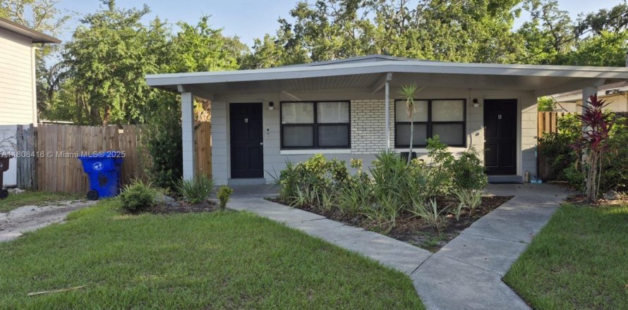 Villa ou maison à Kissimmee, Floride 2 chambres, 135.27 m2 № 1959678