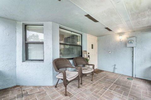 House in Boynton Beach, Florida 3 bedrooms, 121.42 sq.m. № 2191290 - photo 5