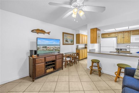 Copropriété à vendre à Saint Petersburg, Floride: 1 chambre, 45.15 m2 № 2155382 - photo 11