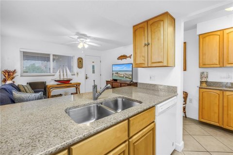 Copropriété à vendre à Saint Petersburg, Floride: 1 chambre, 45.15 m2 № 2155382 - photo 13