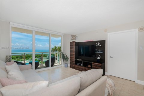 Condo in Miami Beach, Florida, 1 bedroom  № 1897465 - photo 4
