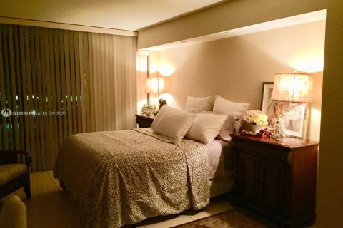 Copropriété à louer à Hallandale Beach, Floride: 1 chambre, 85.01 m2 № 1892095 - photo 7