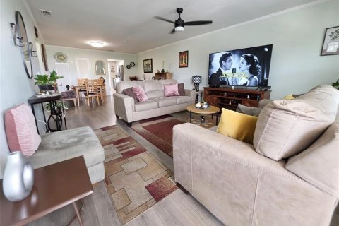 Condominio en venta en Saint Petersburg, Florida, 2 dormitorios, 94.76 m2 № 2102856 - foto 8