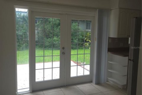 Villa ou maison à louer à Clearwater, Floride: 2 chambres, 87.98 m2 № 2431112 - photo 4