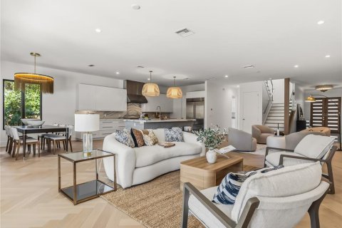 Casa en venta en Winter Park, Florida, 5 dormitorios, 358.88 m2 № 2147704 - foto 9