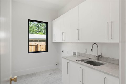 Casa en venta en Winter Park, Florida, 5 dormitorios, 358.88 m2 № 2147704 - foto 20