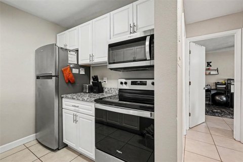 Condo in Bradenton, Florida, 2 bedrooms  № 2091756 - photo 19