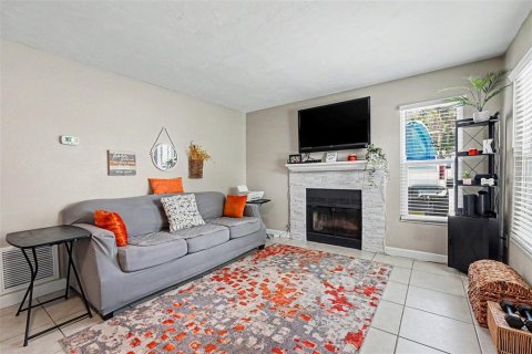 Condo in Bradenton, Florida, 2 bedrooms  № 2091756 - photo 9