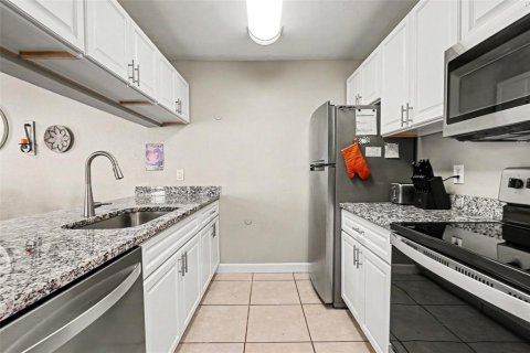Condo in Bradenton, Florida, 2 bedrooms  № 2091756 - photo 17
