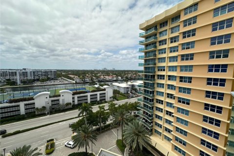 Снять в аренду кондоминиум в Холливуд, Флорида 1 спальня, 69.21м2, № 1924227 - фото 16