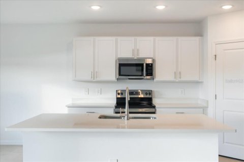 Villa ou maison à louer à Kissimmee, Floride: 5 chambres, 212.47 m2 № 1849708 - photo 5