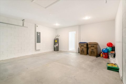Villa ou maison à louer à Kissimmee, Floride: 5 chambres, 212.47 m2 № 1849708 - photo 26