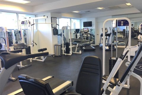 Снять в аренду кондоминиум в Майами-Бич, Флорида 2 спальни, 94.76м2, № 1937824 - фото 20