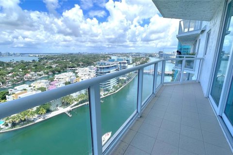 Снять в аренду кондоминиум в Майами-Бич, Флорида 2 спальни, 94.76м2, № 1937824 - фото 10
