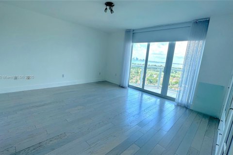 Снять в аренду кондоминиум в Майами-Бич, Флорида 2 спальни, 94.76м2, № 1937824 - фото 15