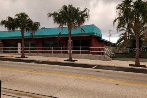Immobilier commercial à louer à Clearwater, Floride: 498.98 m2 № 1347281 - photo 11