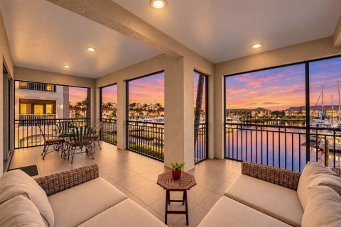 Condominio en venta en Punta Gorda, Florida, 3 dormitorios, 195 m2 № 2430591 - foto 2