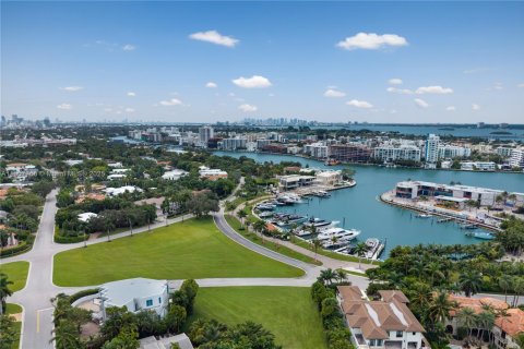 Land in Bal Harbour, Florida № 2053428 - photo 2