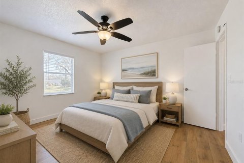 Condo in Saint Petersburg, Florida, 2 bedrooms № 2215618 - photo 26