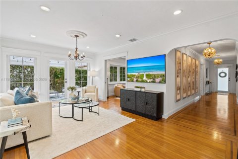 Casa en venta en Coral Gables, Florida, 4 dormitorios, 269.97 m2 № 2010767 - foto 12