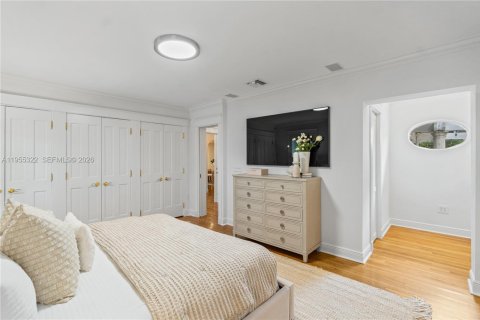 Casa en venta en Coral Gables, Florida, 4 dormitorios, 269.97 m2 № 2010767 - foto 29