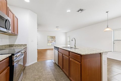 Townhouse in Riverview, Florida 2 bedrooms, 118.91 sq.m. № 2393680 - photo 11