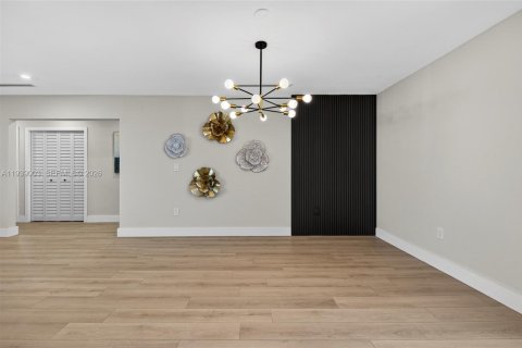 Купить виллу или дом в Холливуд, Флорида 4 спальни, 203.55м2, № 1997599 - фото 13