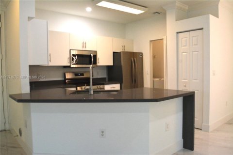 Copropriété à louer à Miramar, Floride: 2 chambres, 99.22 m2 № 2032463 - photo 12