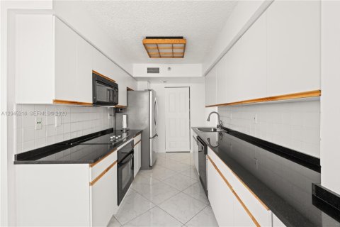 Copropriété à louer à Aventura, Floride: 2 chambres, 126.44 m2 № 2145901 - photo 16