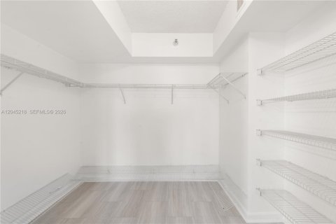 Copropriété à louer à Aventura, Floride: 2 chambres, 126.44 m2 № 2145901 - photo 12