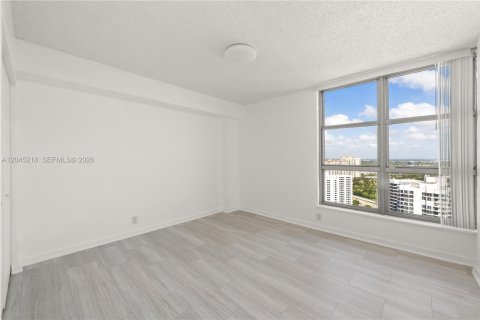 Copropriété à louer à Aventura, Floride: 2 chambres, 126.44 m2 № 2145901 - photo 10