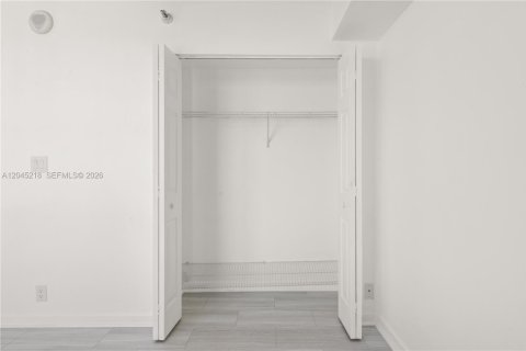 Copropriété à louer à Aventura, Floride: 2 chambres, 126.44 m2 № 2145901 - photo 7