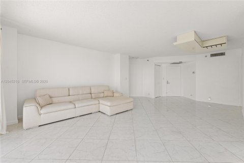 Copropriété à louer à Aventura, Floride: 2 chambres, 126.44 m2 № 2145901 - photo 18