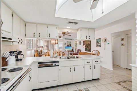 Condominio en venta en Hudson, Florida, 2 dormitorios, 95.6 m2 № 2101163 - foto 15