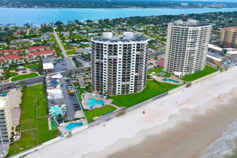 Condo in Daytona Beach Shores, Florida, 2 bedrooms  № 2324037 - photo 2