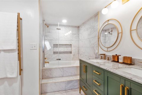 Condo in Daytona Beach Shores, Florida, 2 bedrooms  № 2324037 - photo 12