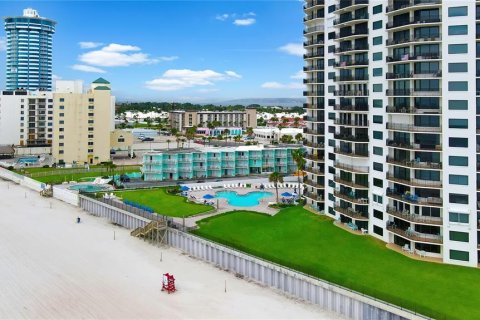 Condo in Daytona Beach Shores, Florida, 2 bedrooms  № 2324037 - photo 26