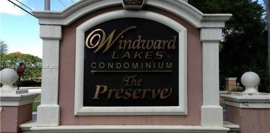 Condo à Pompano Beach, Floride, 2 chambres № 1949545