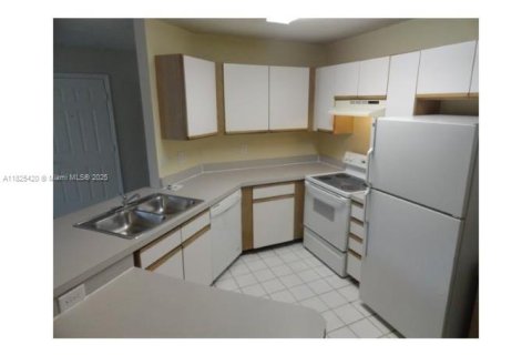 Copropriété à vendre à Pompano Beach, Floride: 2 chambres, 96.15 m2 № 1949545 - photo 4