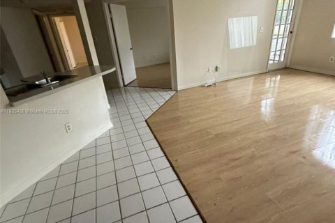 Copropriété à vendre à Pompano Beach, Floride: 2 chambres, 96.15 m2 № 1949545 - photo 6