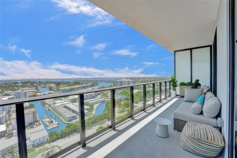 Condominio en alquiler en Miami Beach, Florida, 2 dormitorios № 2012795 - foto 20