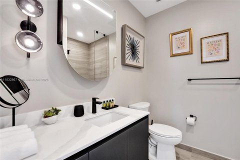 Condominio en alquiler en Miami Beach, Florida, 2 dormitorios № 2012795 - foto 15