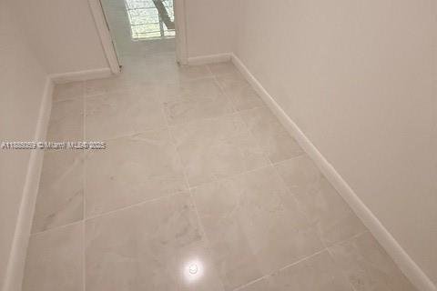 Condo in Oakland Park, Florida, 2 bedrooms  № 1930530 - photo 20