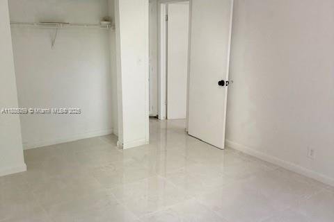 Condo in Oakland Park, Florida, 2 bedrooms  № 1930530 - photo 6