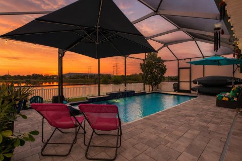 Villa ou maison à Riverview, Floride 4 chambres, 192.49 m2 № 2095354