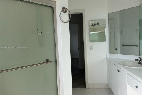 Villa ou maison à louer à Cutler Bay, Floride: 5 chambres, 266.54 m2 № 1998050 - photo 16