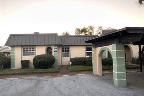 Condo in New Port Richey, Florida, 2 bedrooms  № 2127316