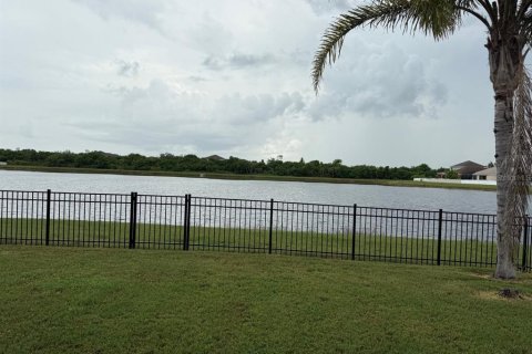 Villa ou maison à Ruskin, Floride 4 chambres, 186.83 m2 № 2395803