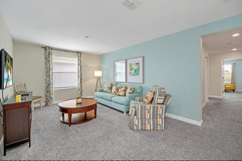 Casa en venta en Four Corners, Florida, 6 dormitorios, 305.74 m2 № 1837968 - foto 18